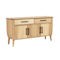 **Meuble de rangement en bois clair avec poignée en métal**